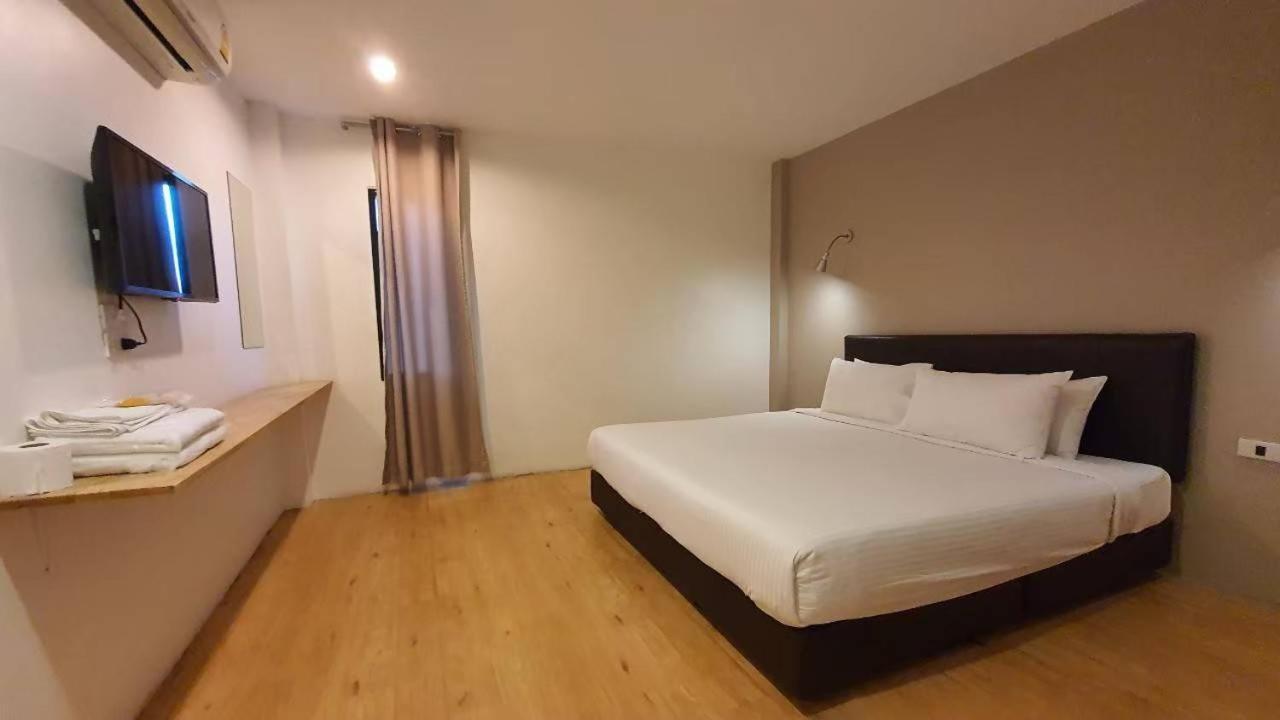 Srianunt Boutique Hotel Buriram Rom bilde