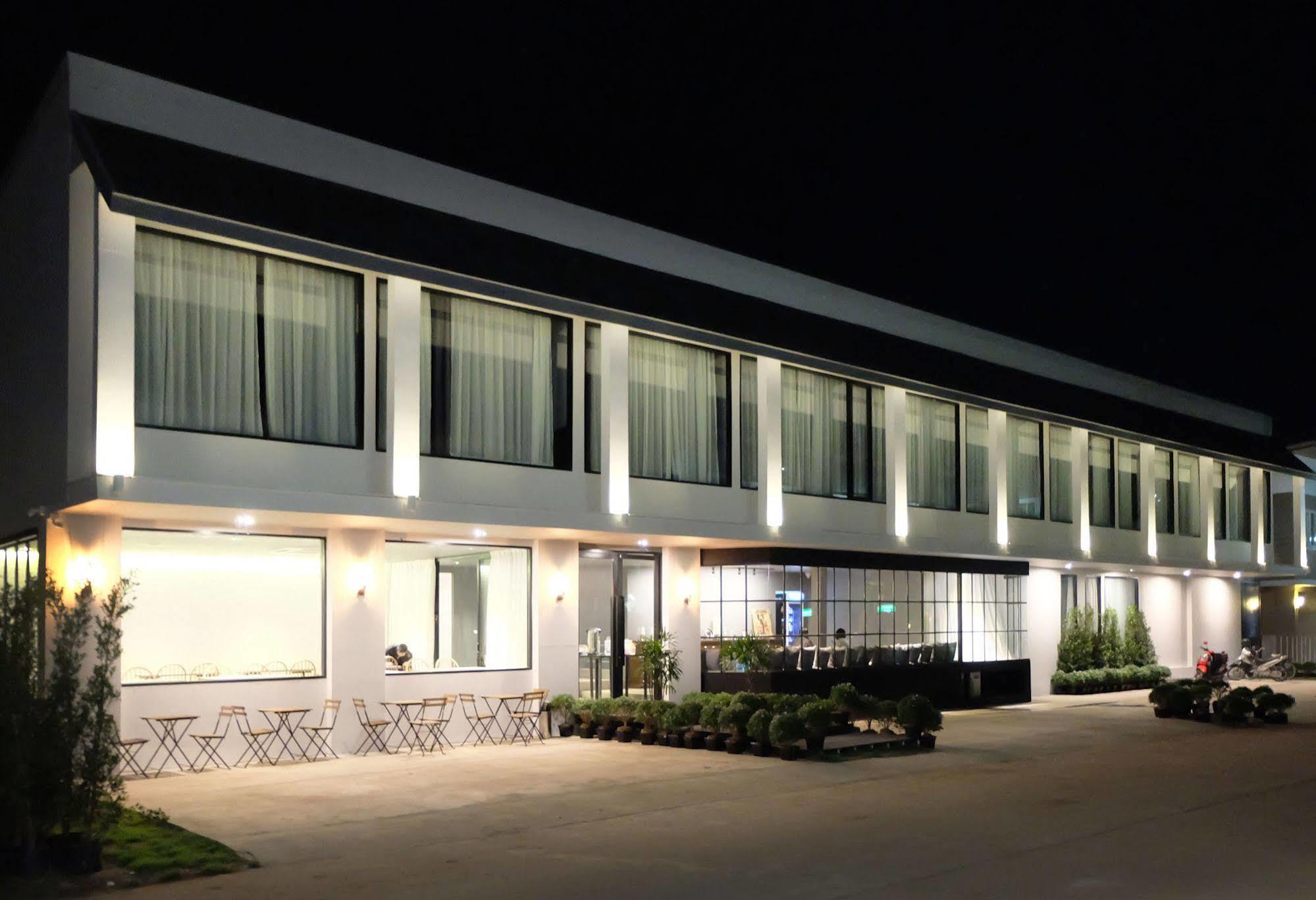 Srianunt Boutique Hotel Buriram Eksteriør bilde